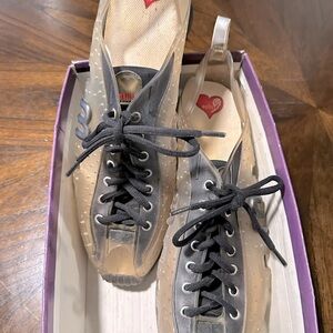 Melissa Temnis Shoes.